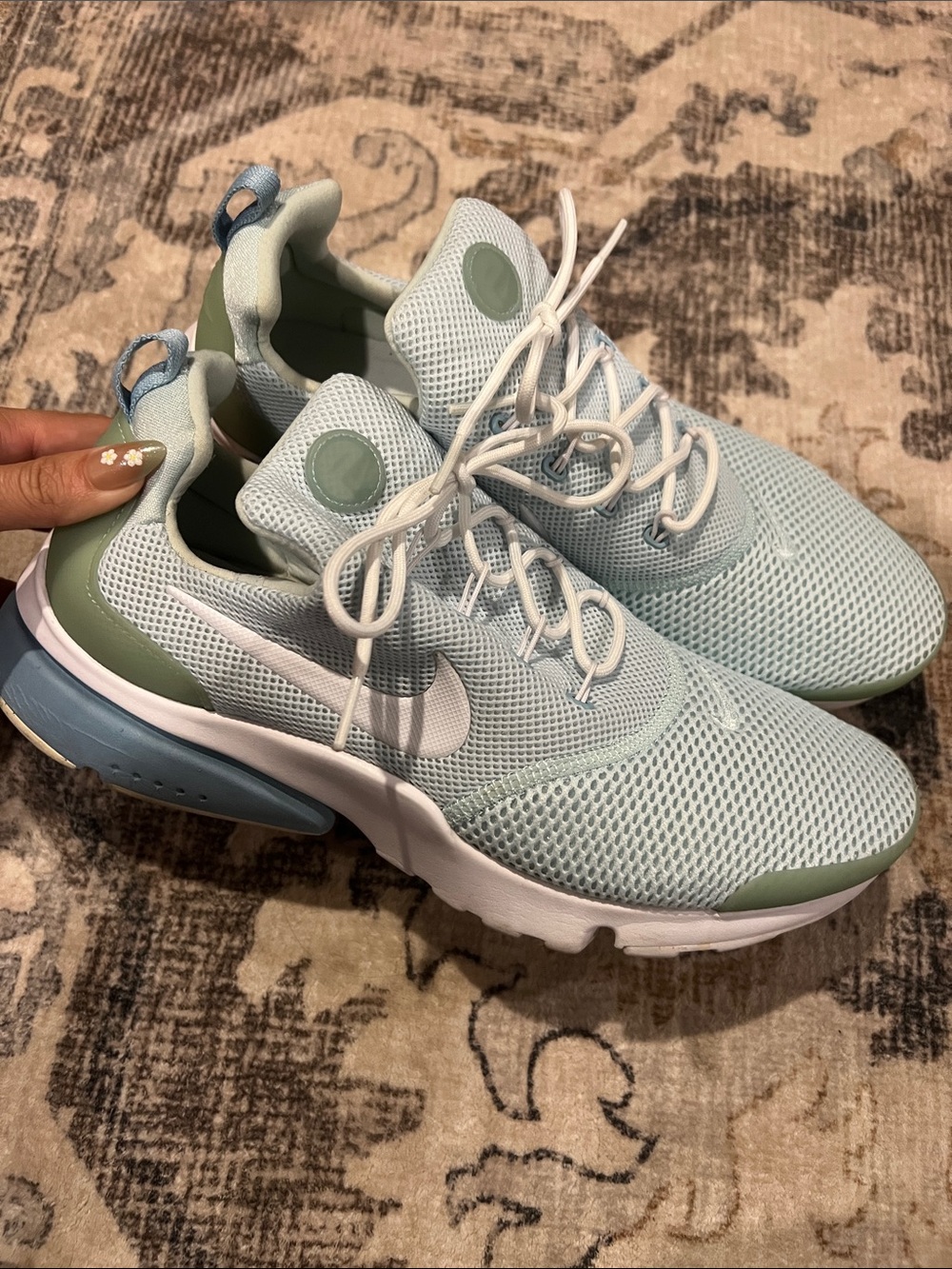 Nike Women's Light Blue Mesh Athletic Sneakers with Mint Accents